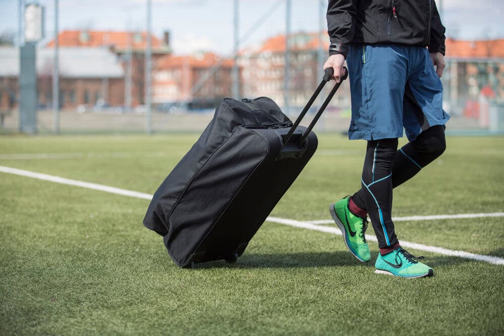 Black Line Travelbag Wheels, På modell 2
