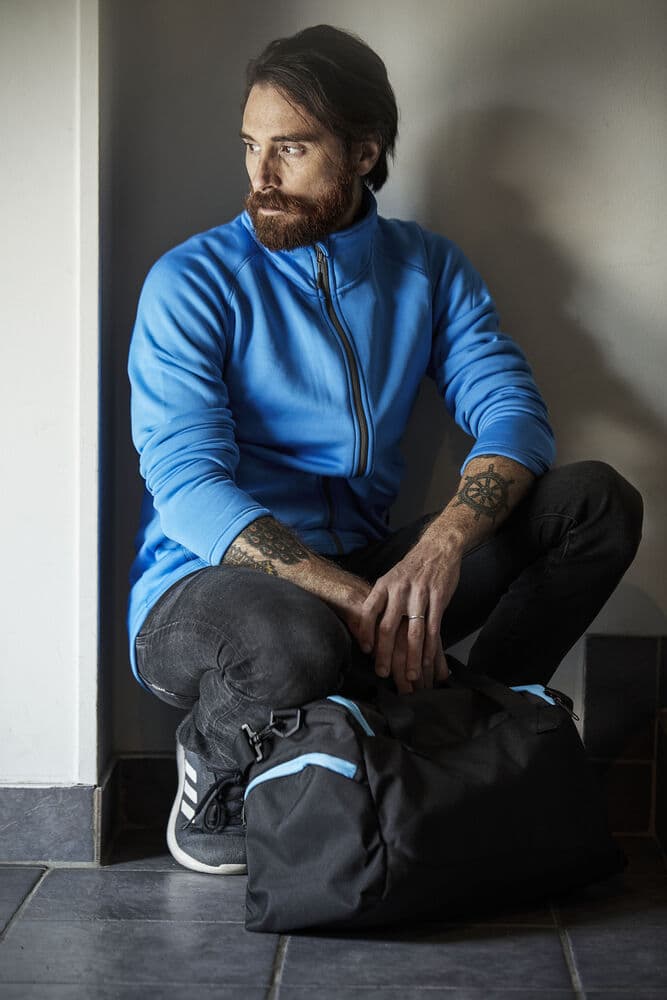 Barcelona Full Zip Man, På modell 2
