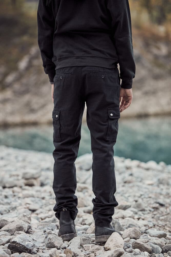 Cargo Pocket, På modell 2