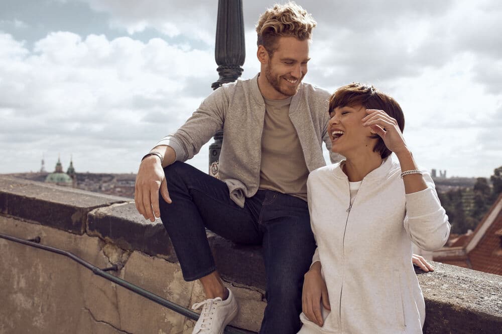 Premium OC Cardigan Women, På modell 2