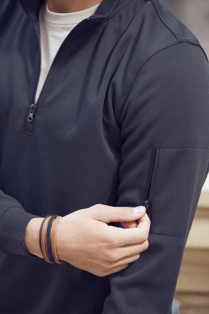 Basic Active Half Zip, På modell 2