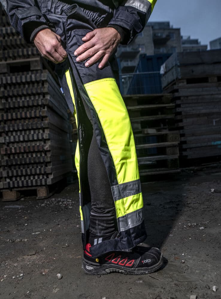 6202 Fôret Kjeledress EN ISO 20471 Kl 3, På modell 1