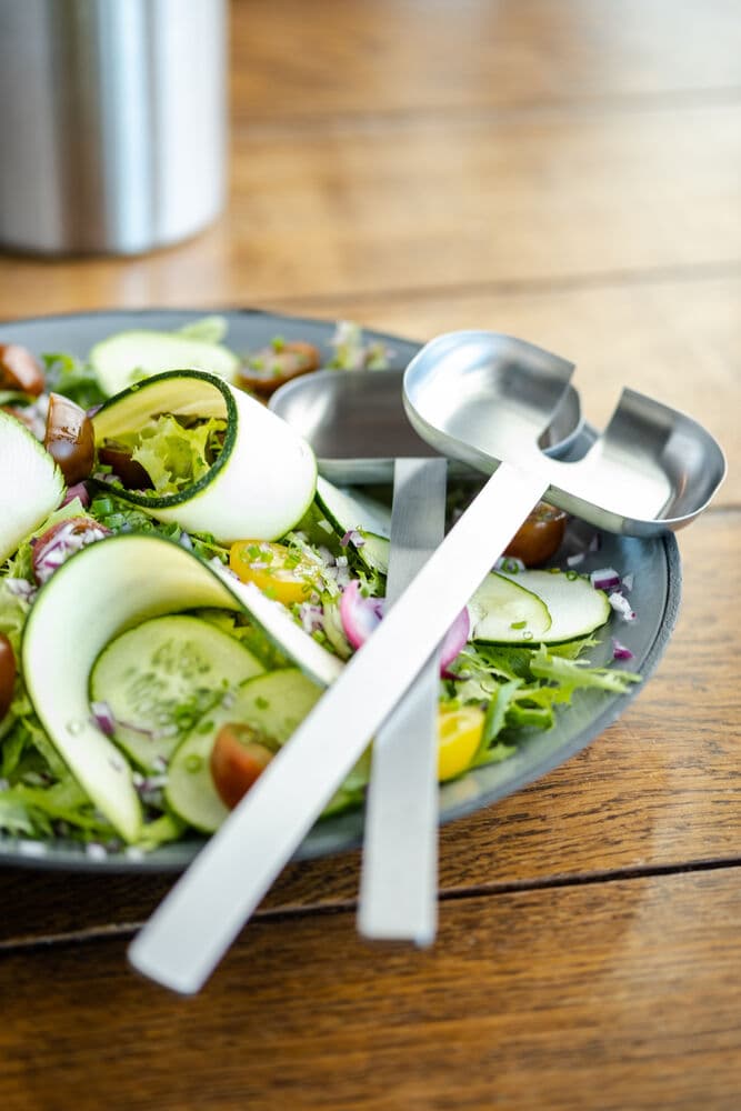 Salatbestikk, På modell 1