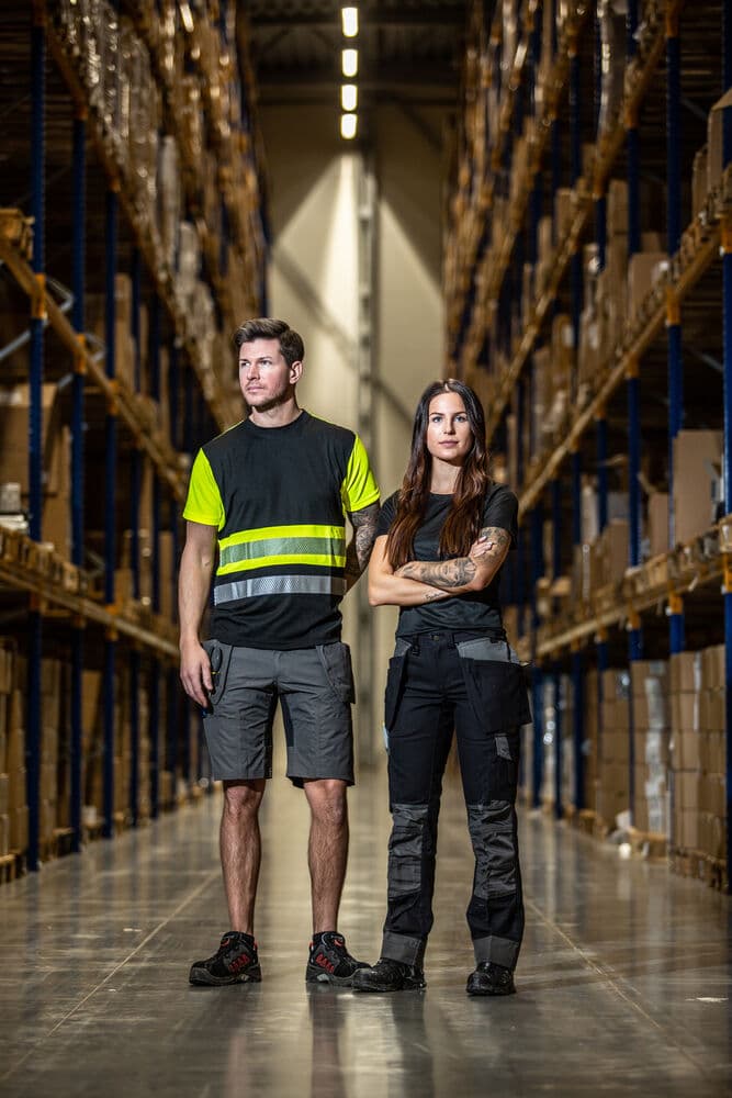 5522 ARBEIDSBUKSE DAME, På modell 3