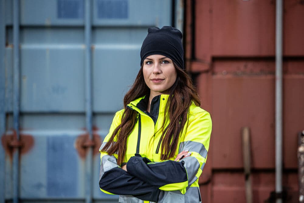 9037 Beanie, På modell 6