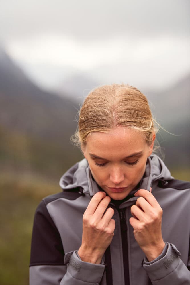 Prime Softshell Lady, På modell 3