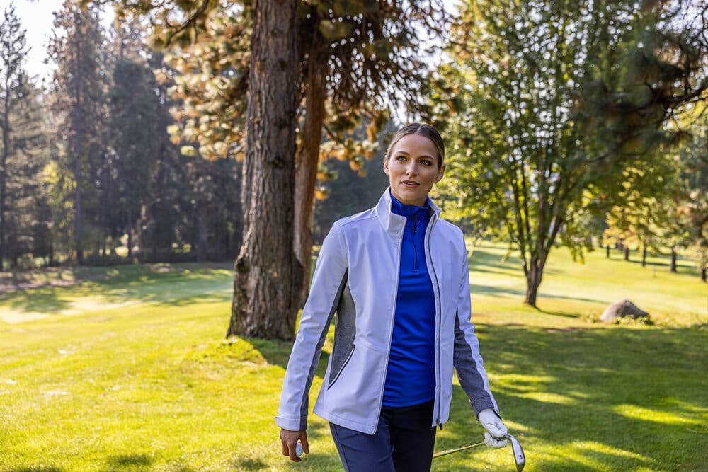 Navigate Softshell Jacket Ladies, På modell 1