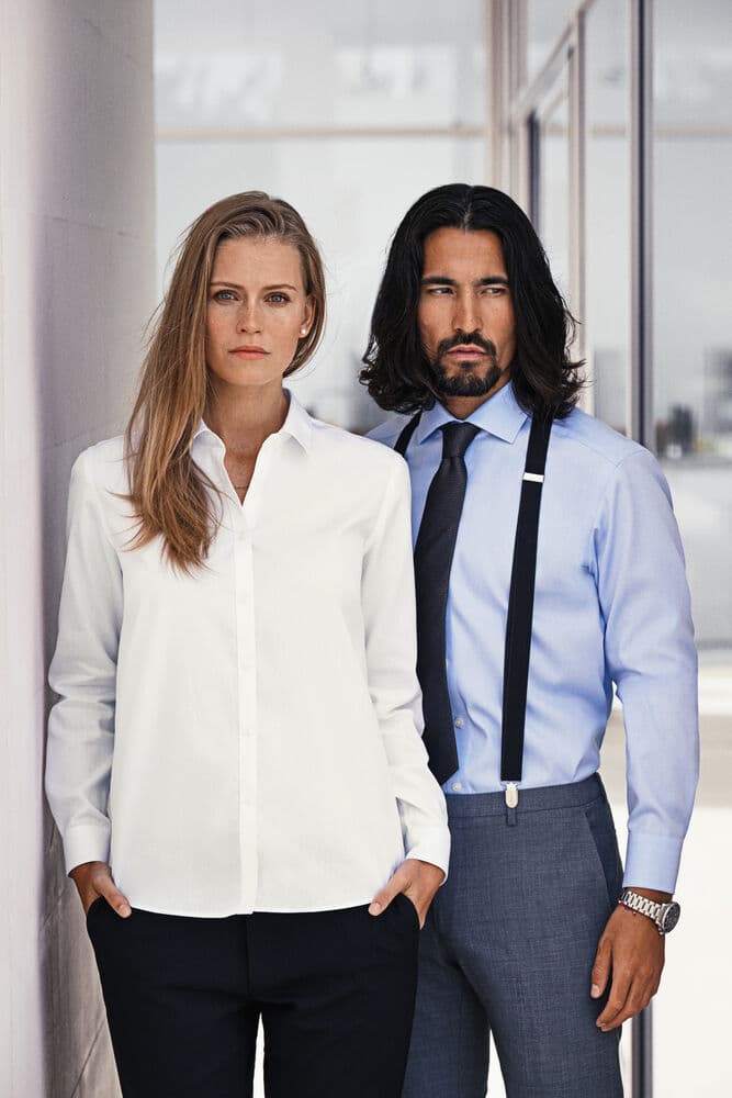 GB01 Twill Relaxed Woman, På modell 6