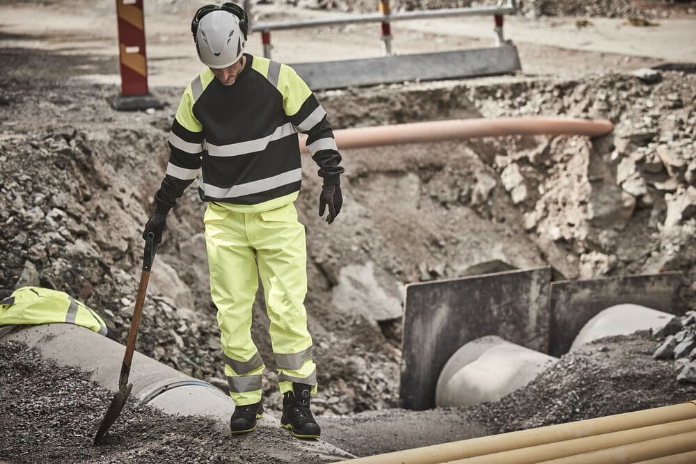 Shell Trouser Hivis, På modell 1
