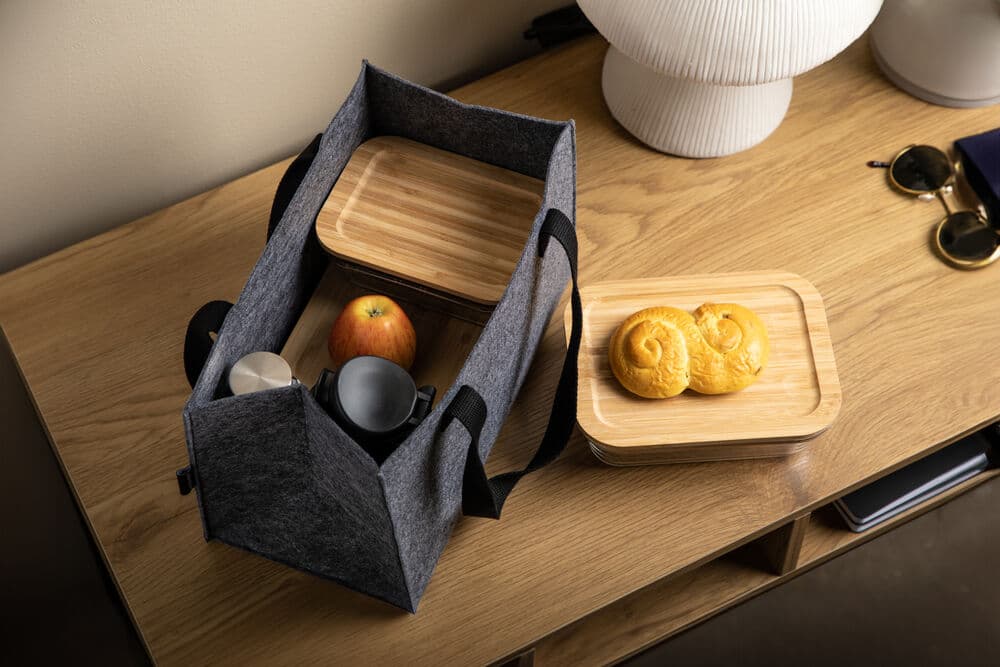 Lunchbag Filt, På modell 2