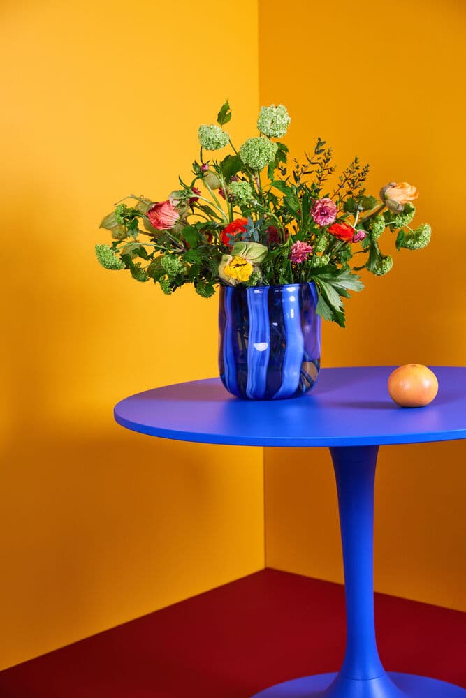 Vase Triton, På modell 2