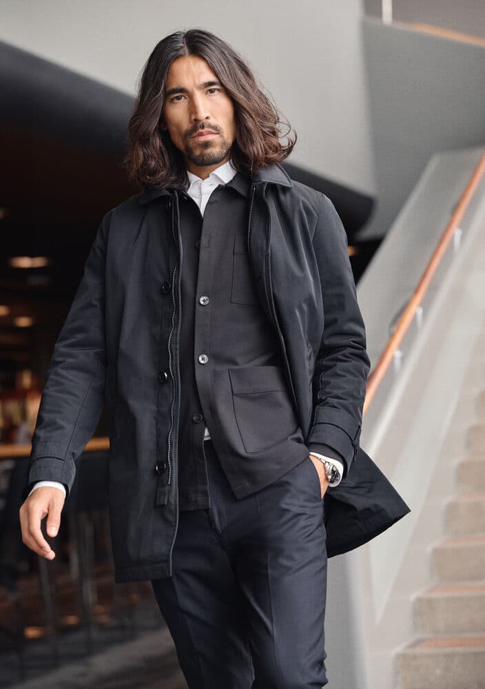 The Car Coat, På modell 2