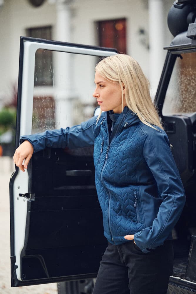 Myers Lady Softshell Jacket, På modell 3
