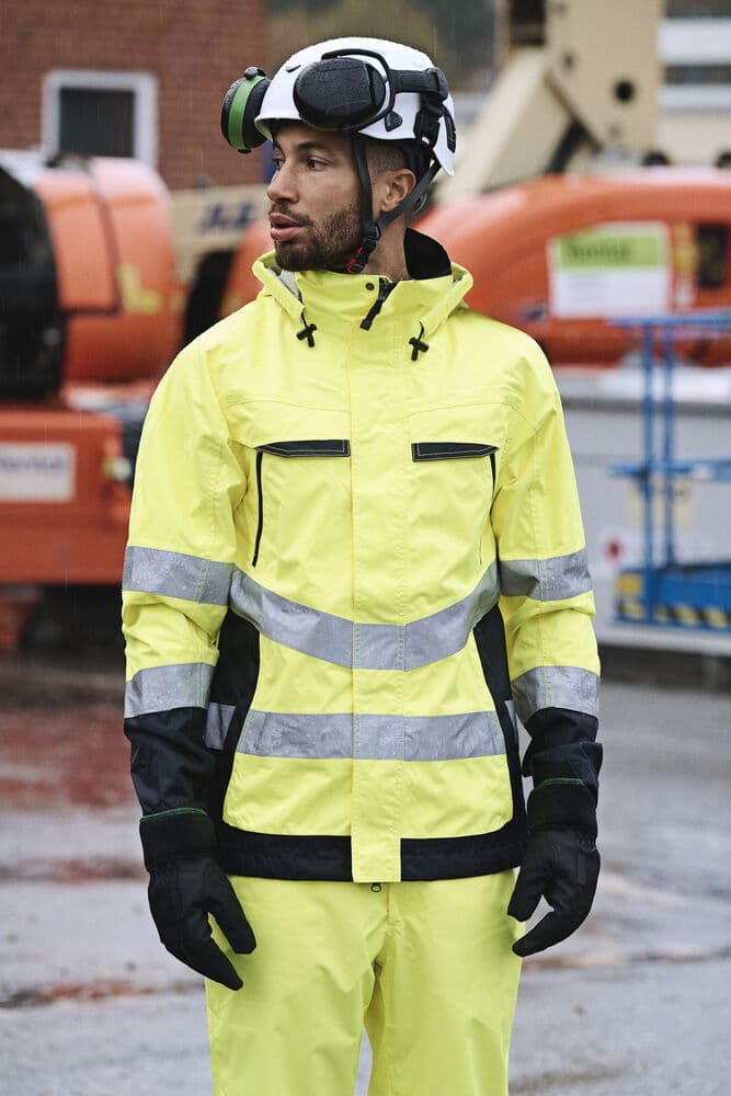 HV Skalljakke KL 3, På modell 5