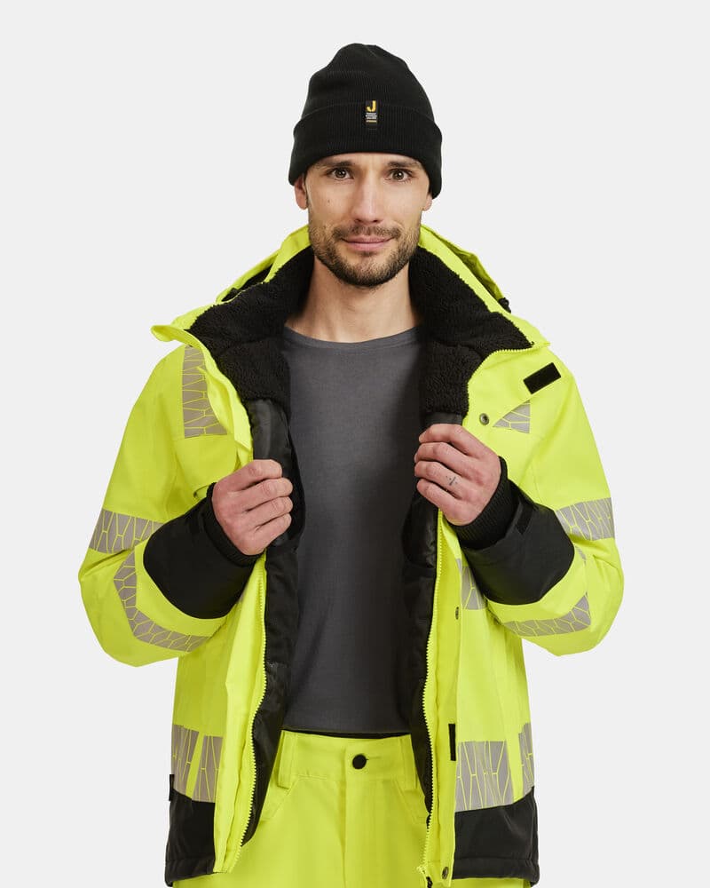 Winterjacket HV, På modell 6