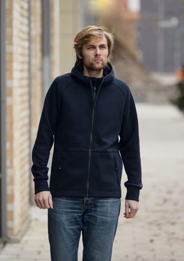Anzac FZ Hood, På modell 2