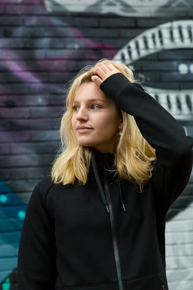 Anzac Lady FZ Hood, På modell 5
