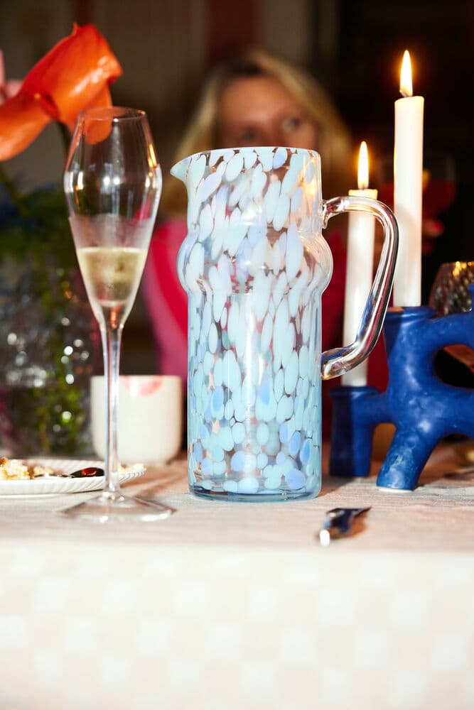 Champagneglass Bubbles, På modell 1