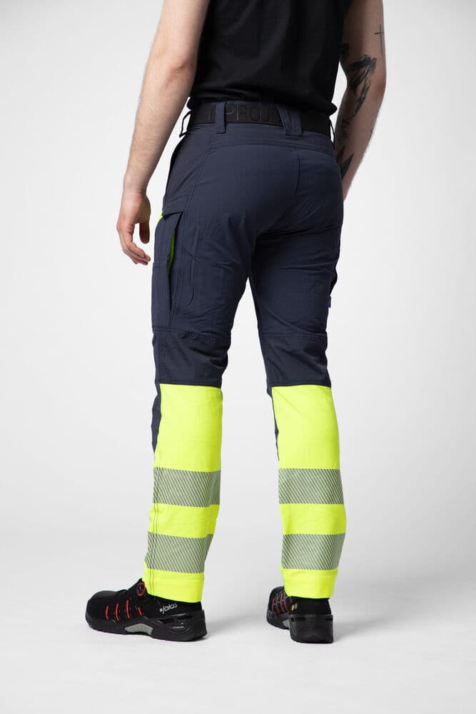 6528 Servicebukse Stretch EN ISO 20471 Kl 1, På modell 5