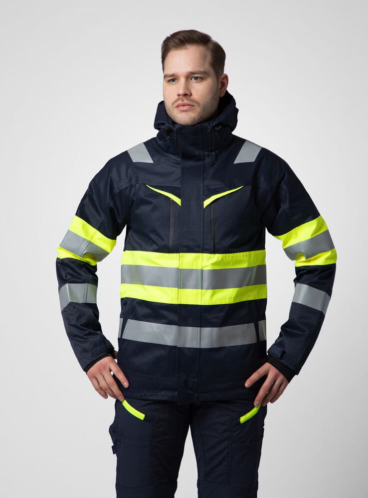 6454 Funksjonsjakke EN ISO 20471 Klasse 1, På modell 2