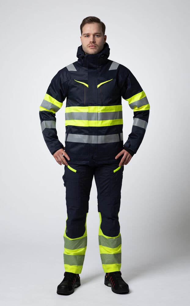 6454 Funksjonsjakke EN ISO 20471 Klasse 1, På modell 4