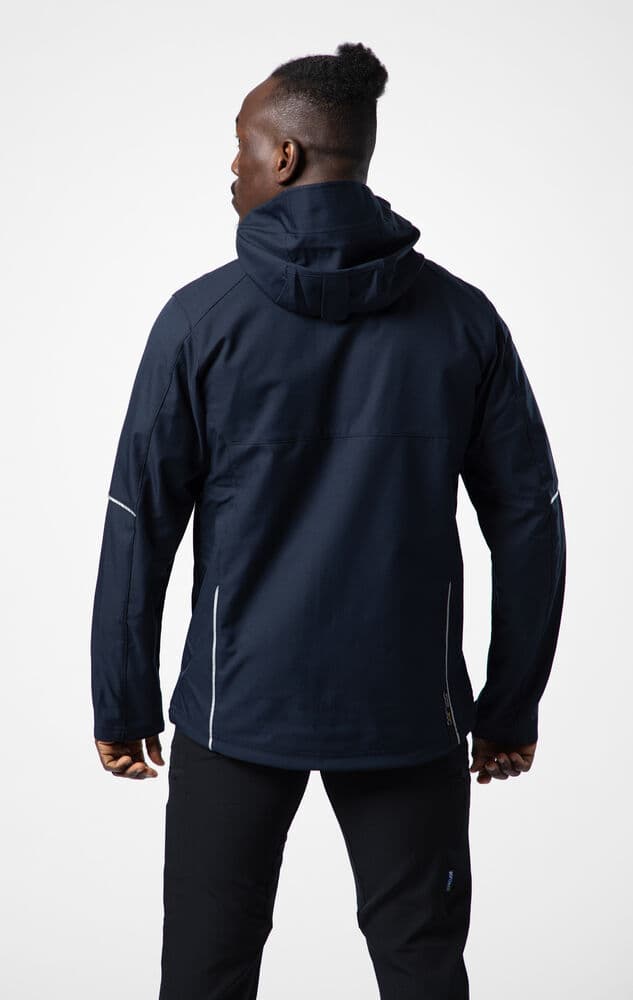 3407 Fôret Funksjonsjakke, På modell 6
