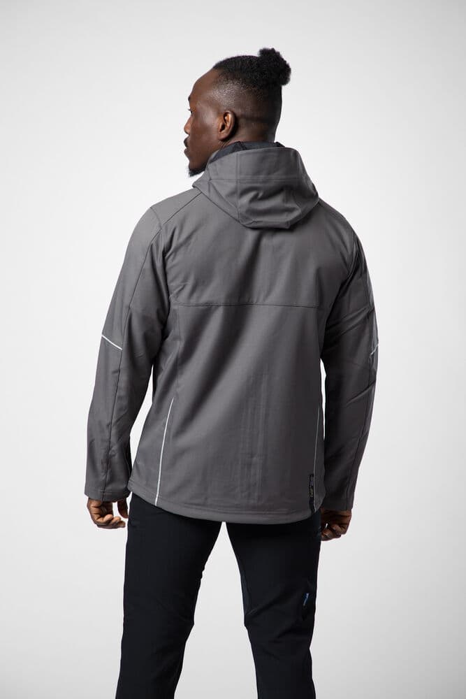 3407 Fôret Funksjonsjakke, På modell 5
