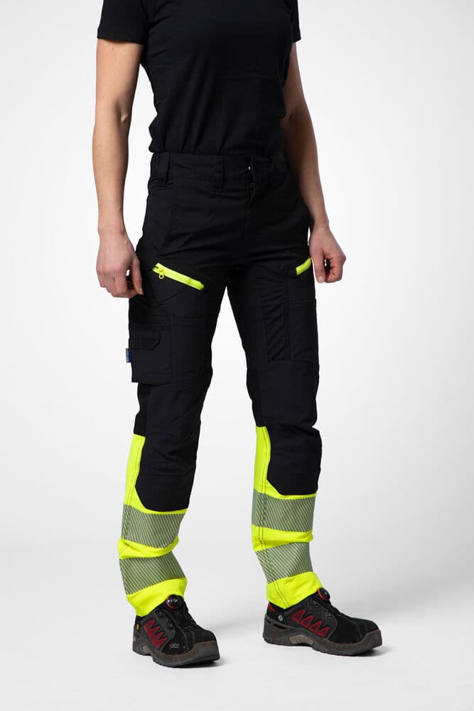 6538 Servicebukse Stretch Dame EN ISO 20471 Klasse 1, På modell 1