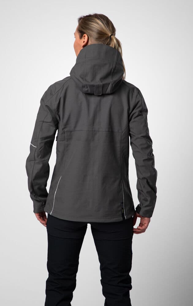 3413 Fôret Funksjonsjakke Dame, På modell 1