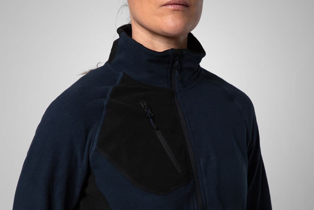2326 Microfleece jakke Dame, På modell 3