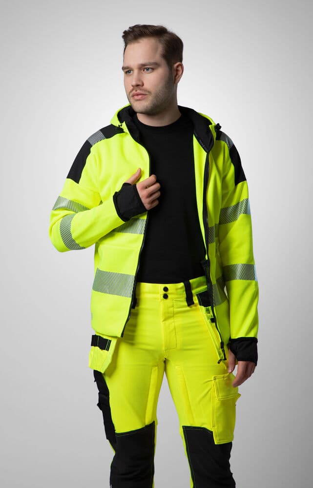 6110 Hettejakke EN ISO 20471 Kl 3/2, På modell 4
