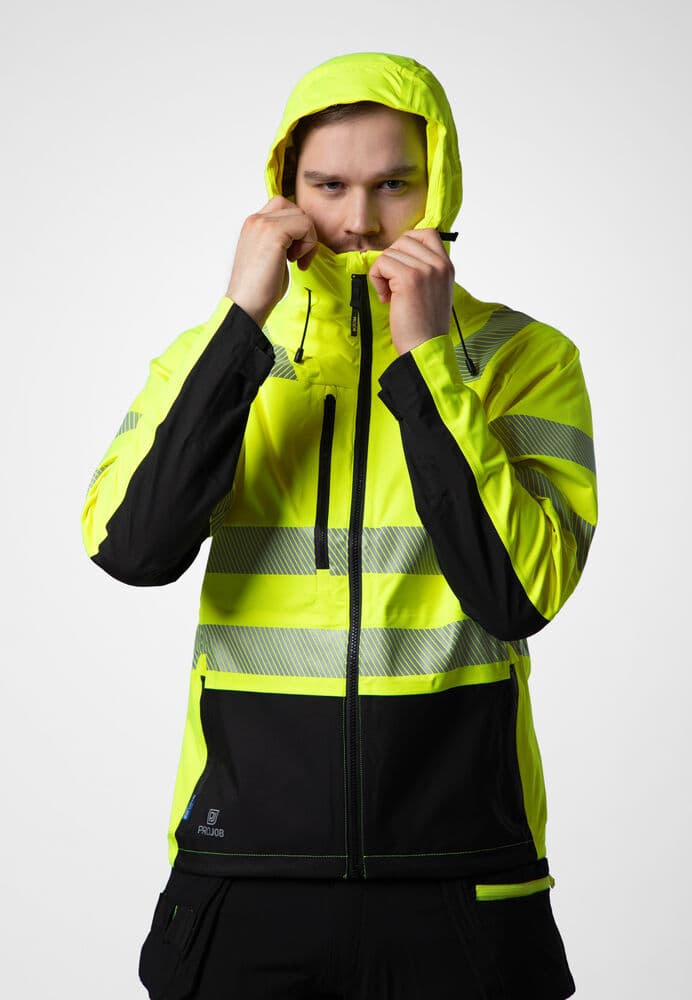 6416 Skalljakke EN ISO 20471 Kl 3/2, På modell 2