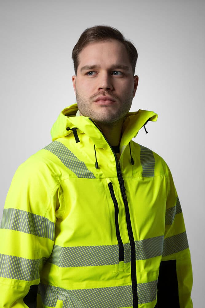 6416 Skalljakke EN ISO 20471 Kl 3/2, På modell 4