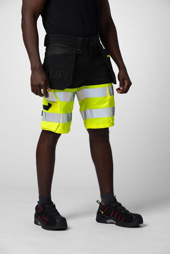 6580 Shorts EN ISO 20471 Klasse 1, På modell 1