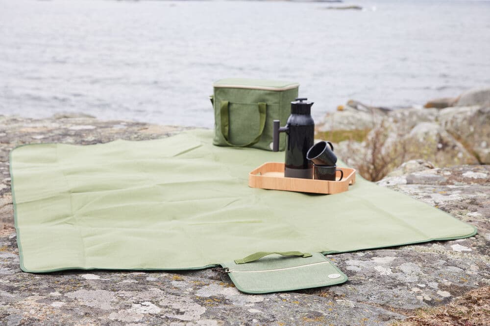 City Kjølebag stor, grønn, På modell 5