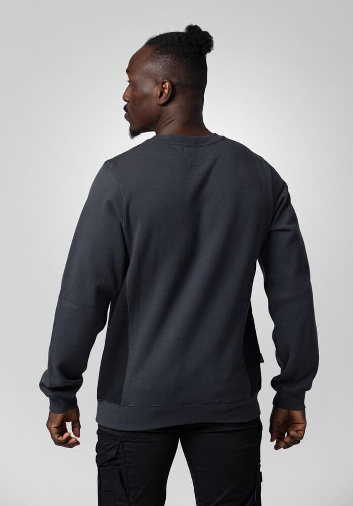 2127 SWEATSHIRT, På modell 4