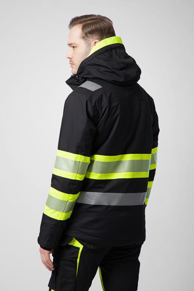 6446 Funksjonsjakke EN ISO 20471 Kl 1, På modell 2