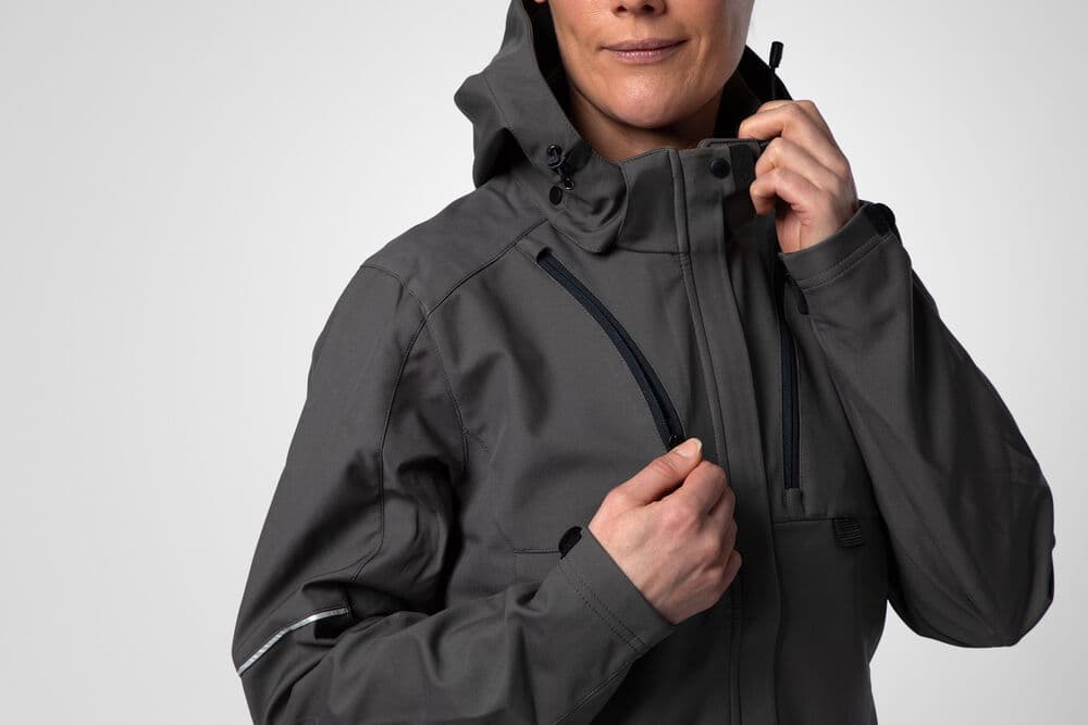 3413 Fôret Funksjonsjakke Dame, På modell 2