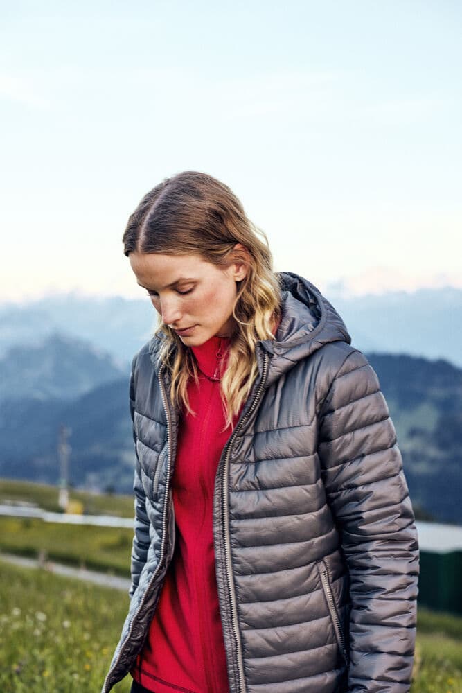 Meadows Woman, På modell 1