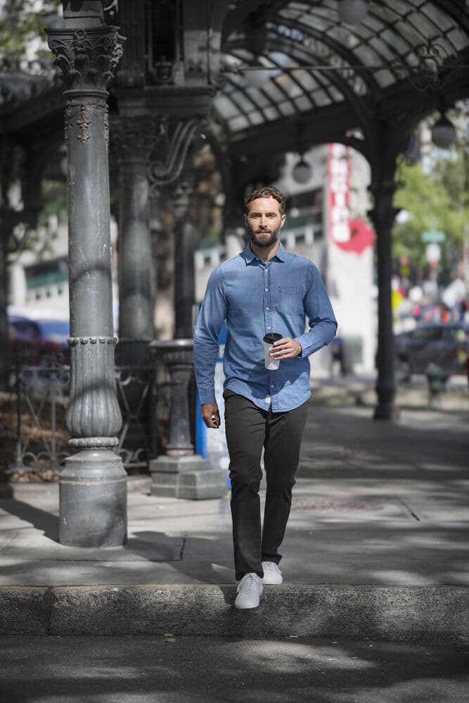 Ellensburg Denim Shirt M, På modell 1