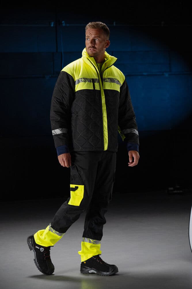 7508 Arbeidsbukse, På modell 1