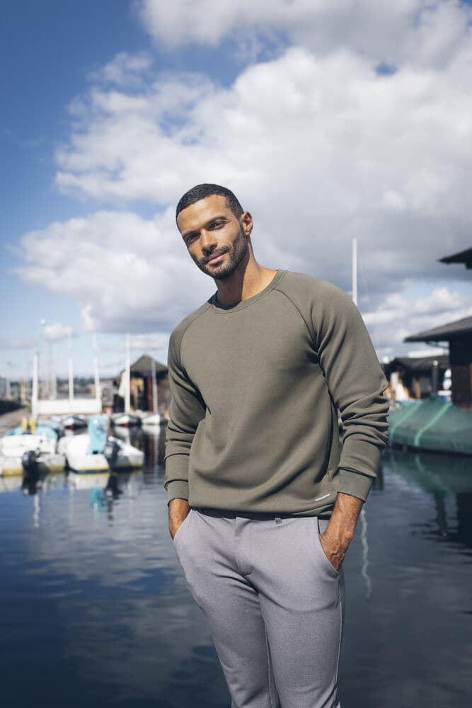 Pemberton Crewneck Men, På modell 6
