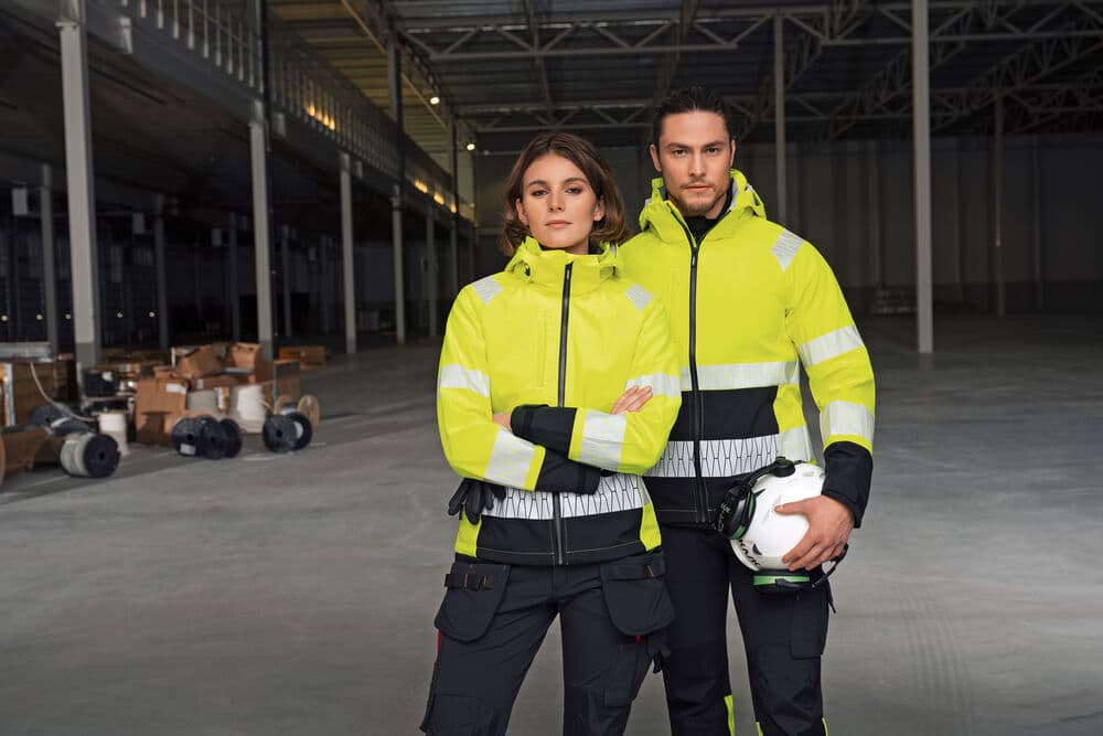 Softshell Jacket Hi-Vis, På modell 2
