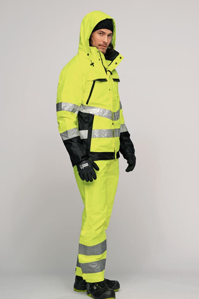 Shell Trouser Hivis, På modell 2