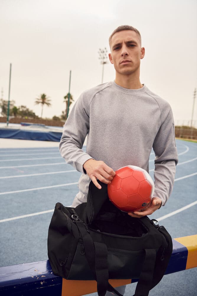 Basic Active Roundneck, På modell 2