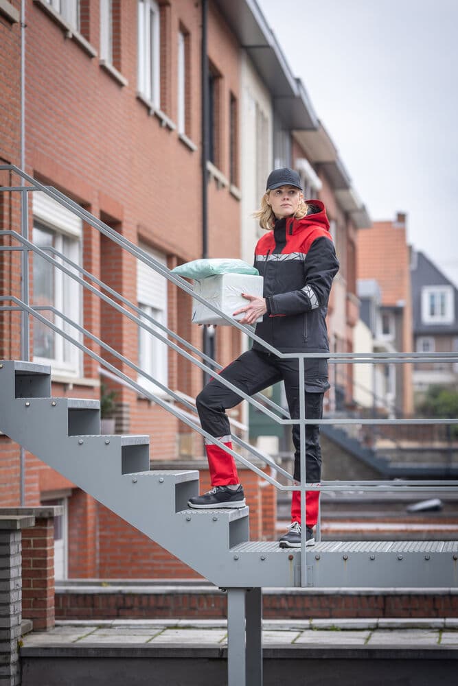 7419 Skalljakke Dame, På modell 4