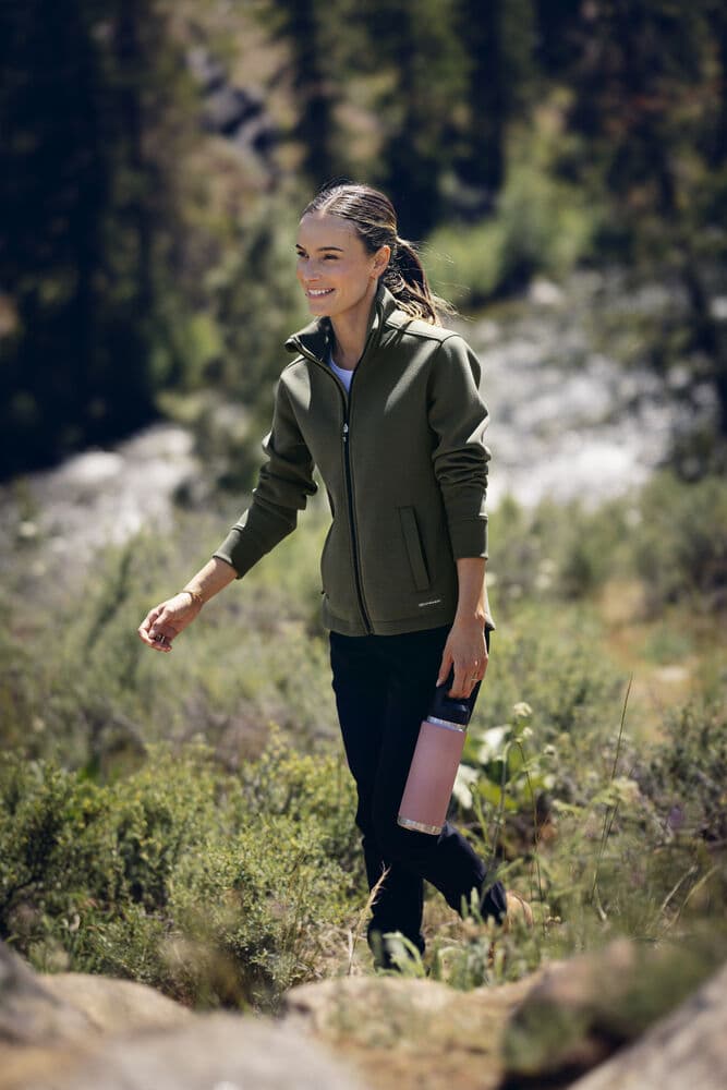 Pemberton Cardigan FZ Women, På modell 5