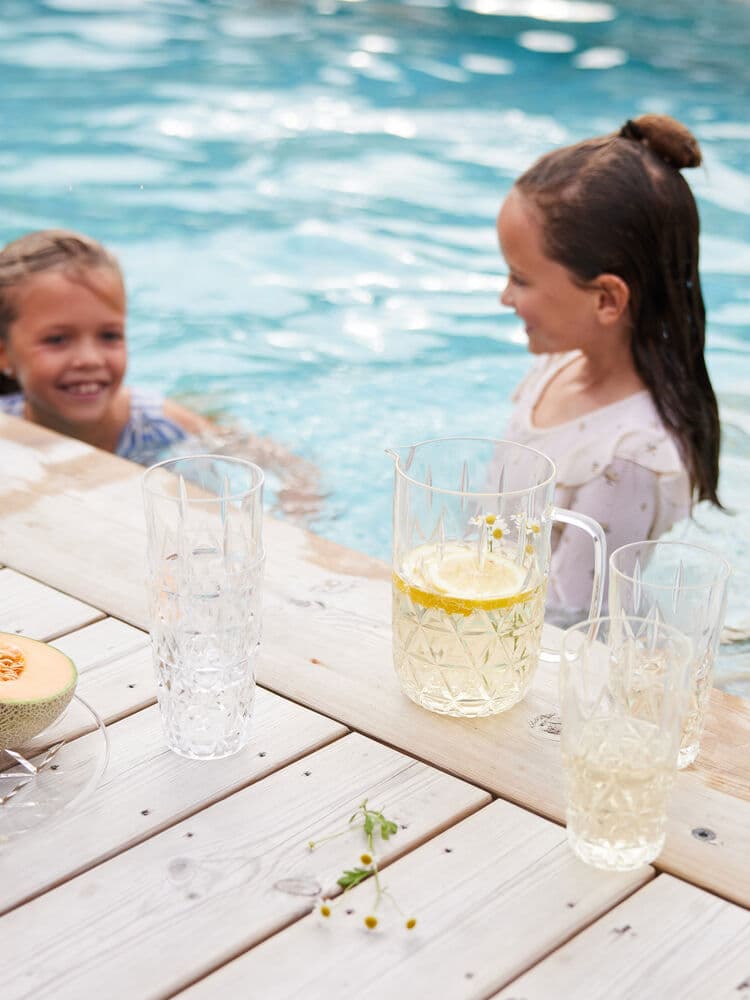 Piknik Juni Glass, 4-pk., På modell 1