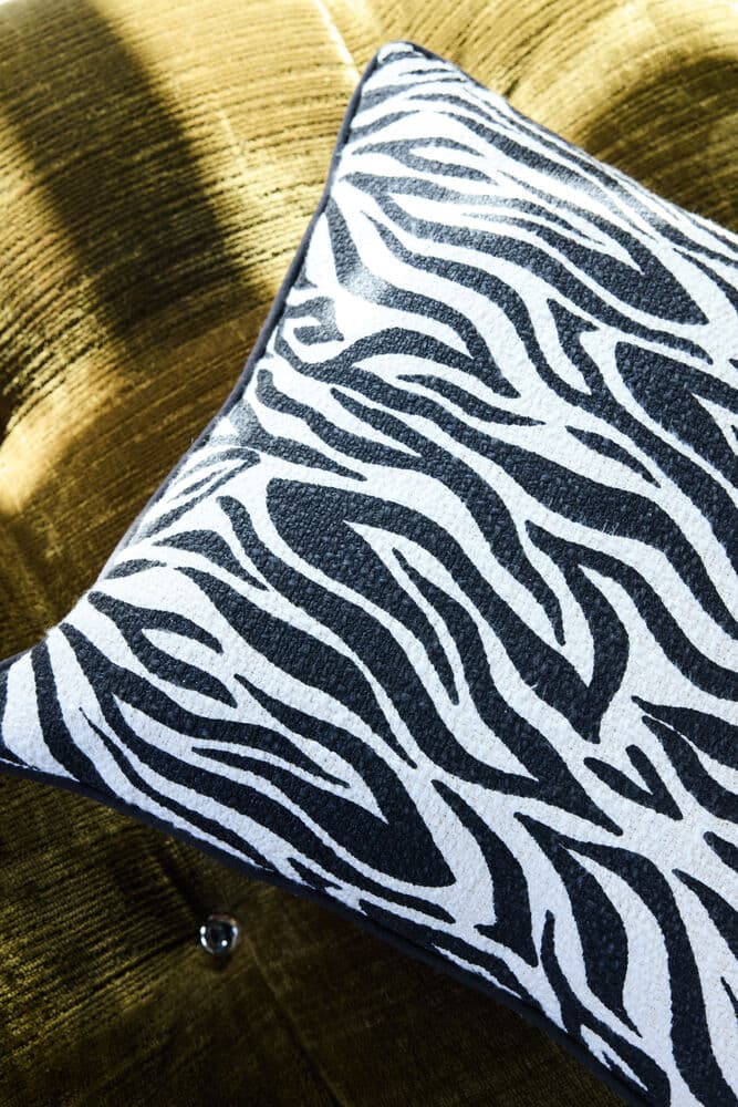 Pute Anima zebra M, På modell 1