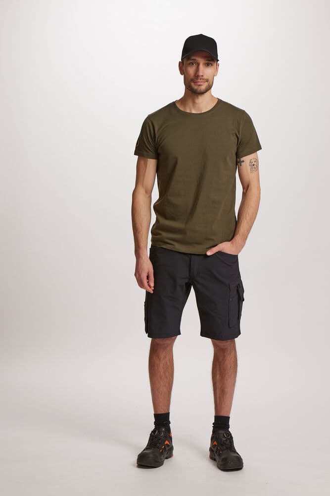 T-SHIRT, På modell 2